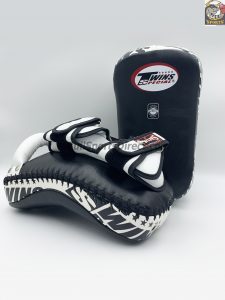 Twins-KPL-12 Deluxe Kicking Pads-Black White
