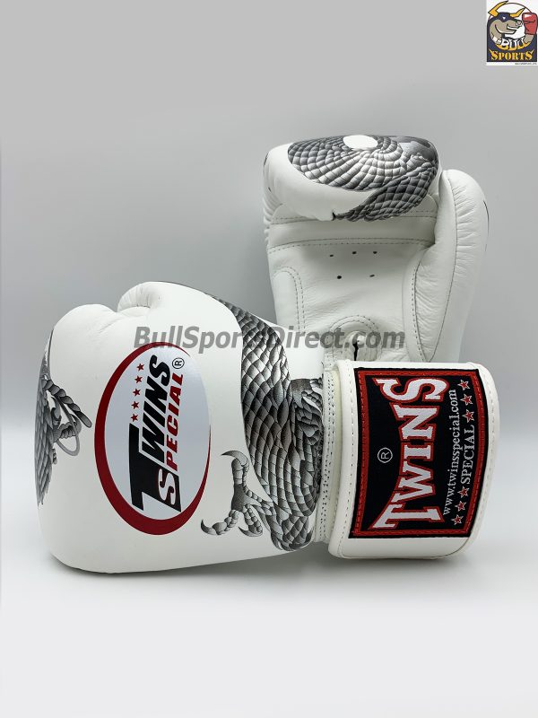 Twins Boxing Gloves-FBGV-23 Dragon Body White-Silver