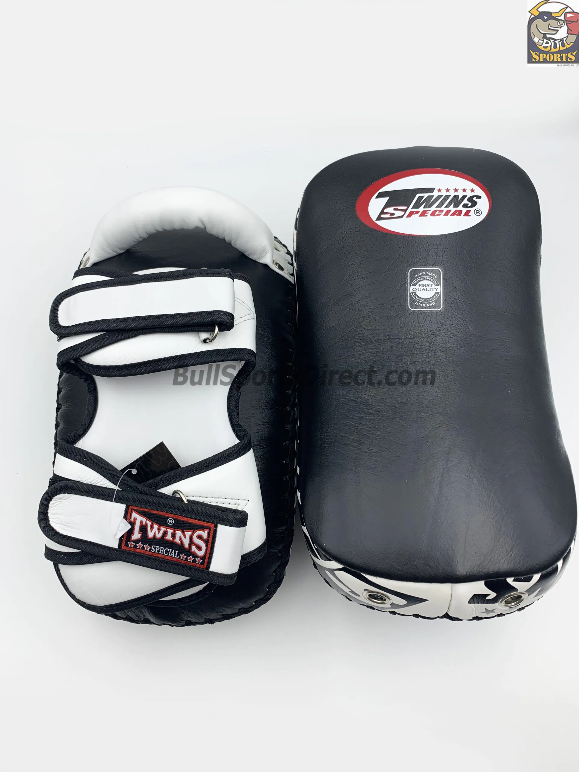 Twins-KPL-12 Deluxe Kicking Pads (27) Twins-KPL-12 Kicking Pads Black White