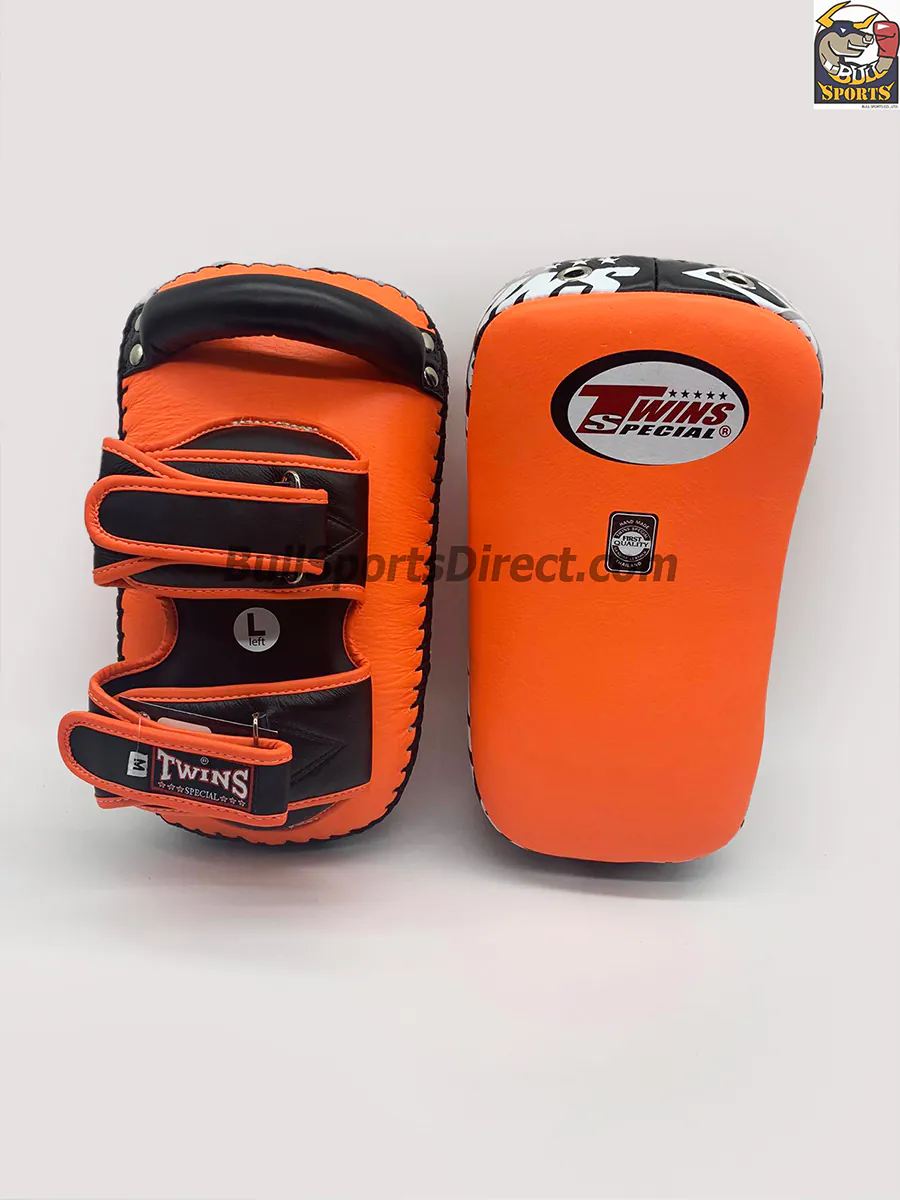 Twins-KPL-12 Deluxe Kicking Pads (42) Twins-KPL-12 Deluxe Kicking Pads
