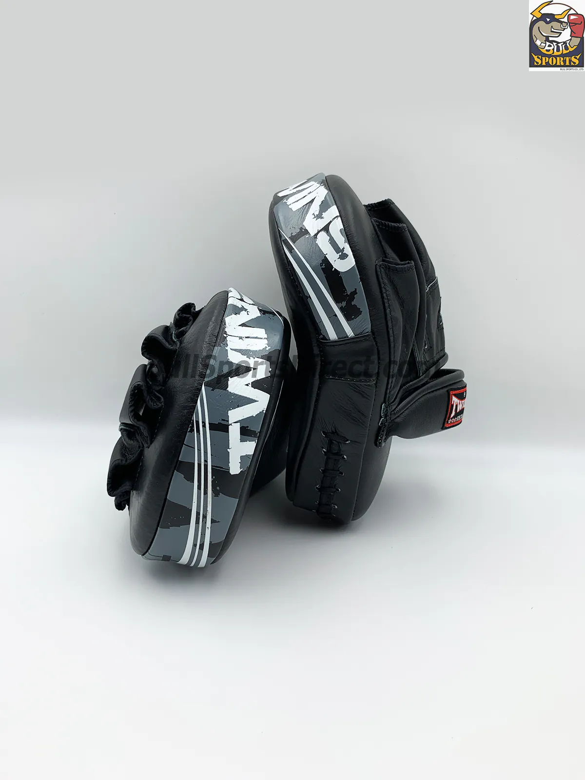 28Twins-PML-10 Punching Pads-Curved Twins-PML-10 Punching Pads-Black