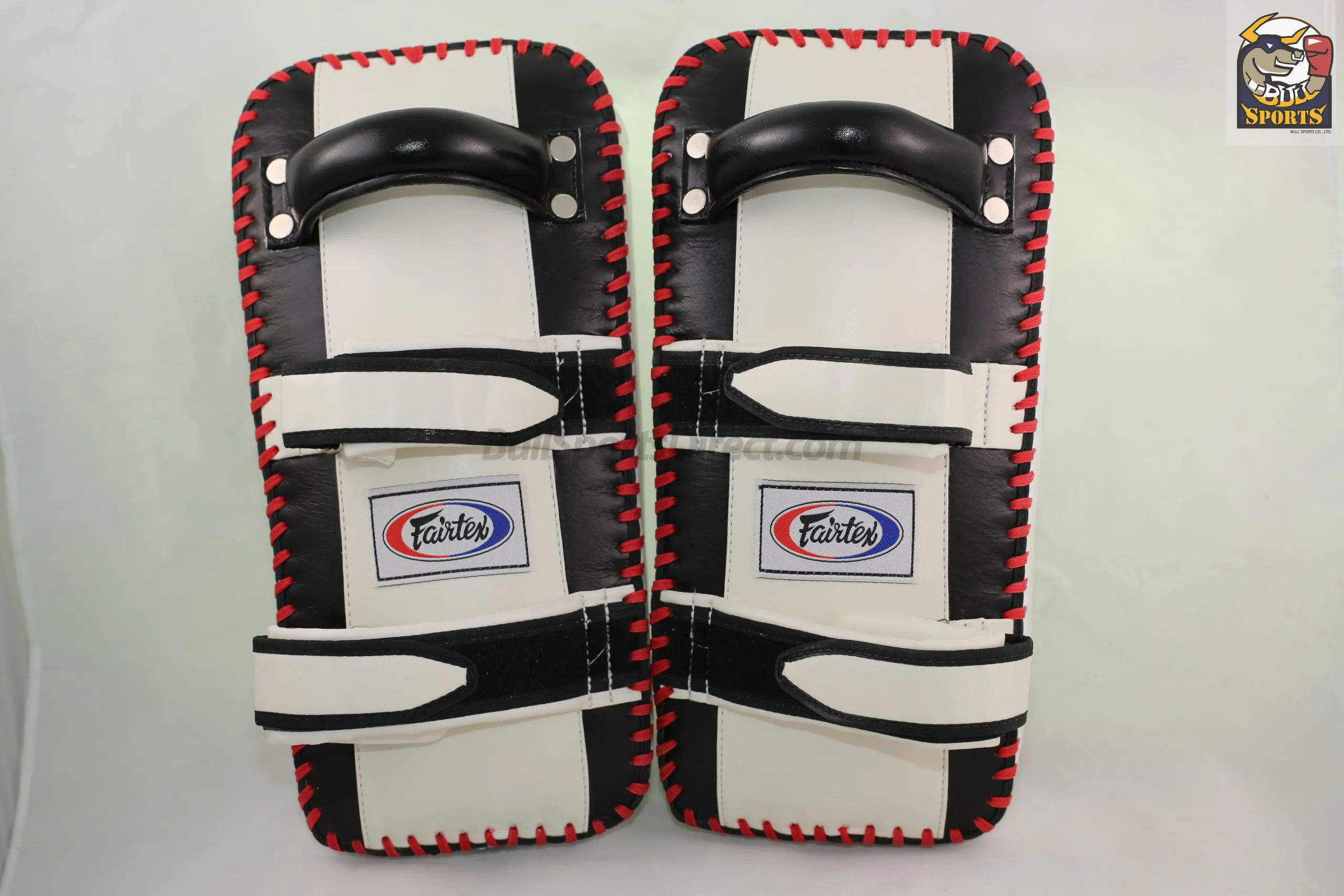 Fairtex-Curved Kick Pads-KPLC2 Fairtex Curved Kick Pads-KPLC2
