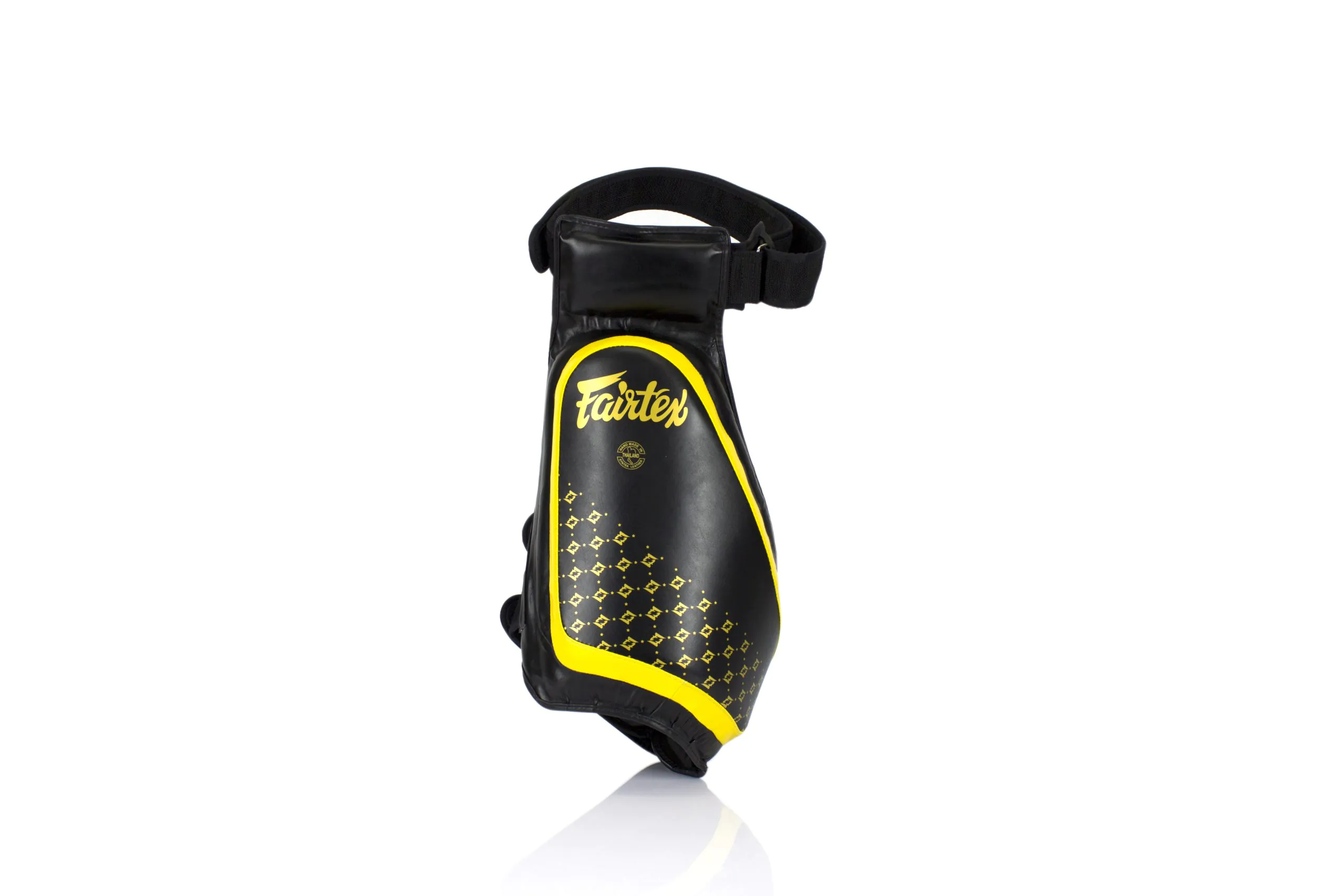 Fairtex-Compact Thigh Pads-TP4 Black Yellow Fairtex Compact Thigh Pads Black Yellow