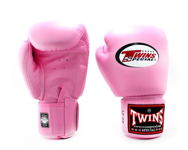 Twins Boxing Gloves BGVL3 Pink (1) Twins BGVL3 Pink Boxing Gloves