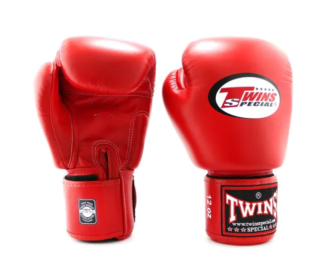 Twins Boxing Gloves BGVL3 Red (1) Twins BGVL-3 Red Boxing Gloves