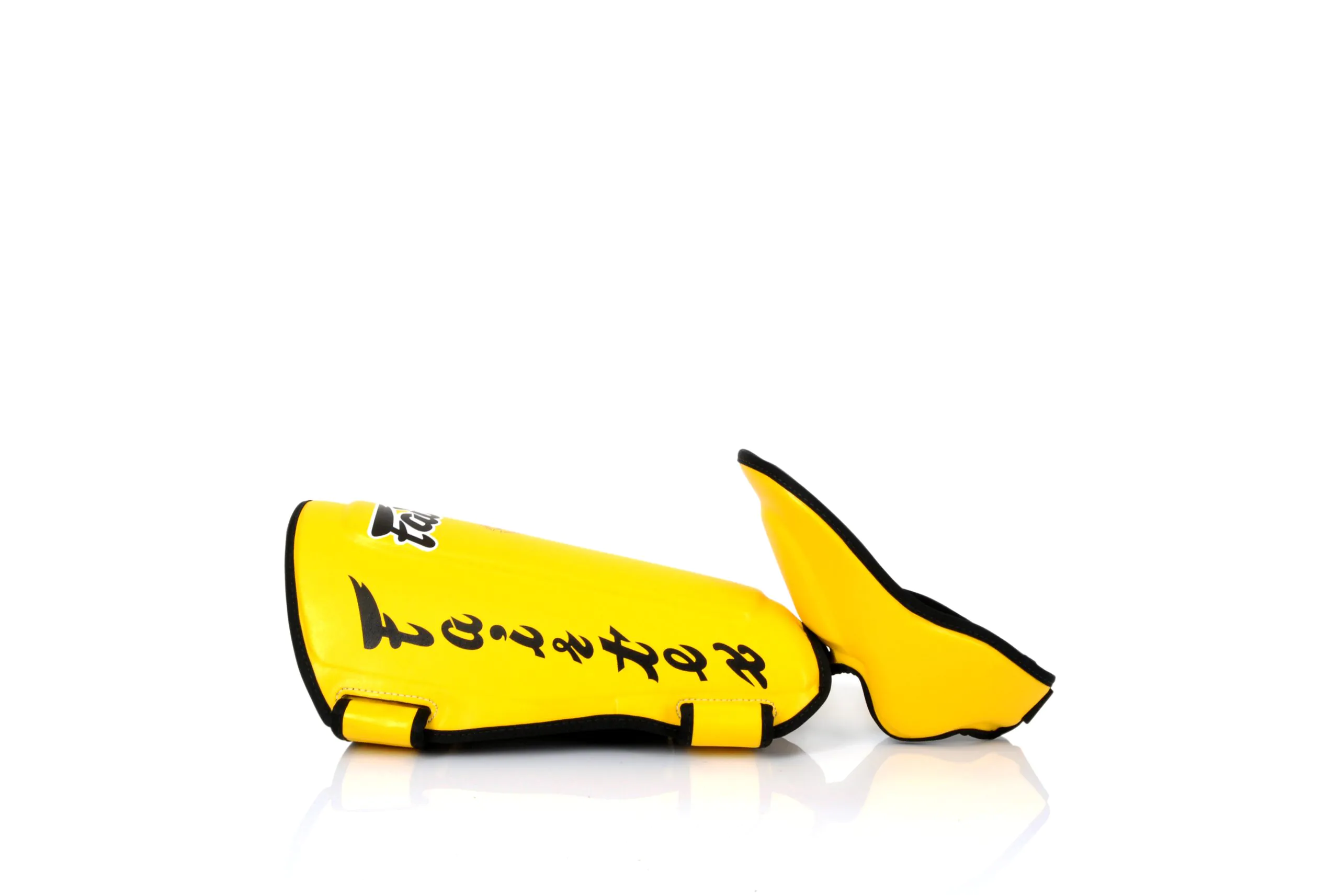 Fairtex-Shin Pads-SP7 Yellow Fairtex Twisted Shin Pads-SP7 Yellow